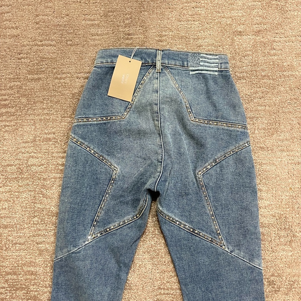 jeans